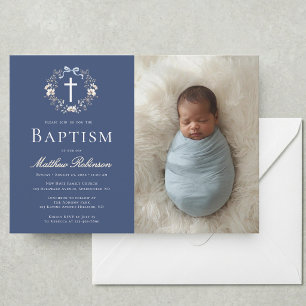 Invitación Elegante Foto de Bautizo con Cruz Floral Azul Mari