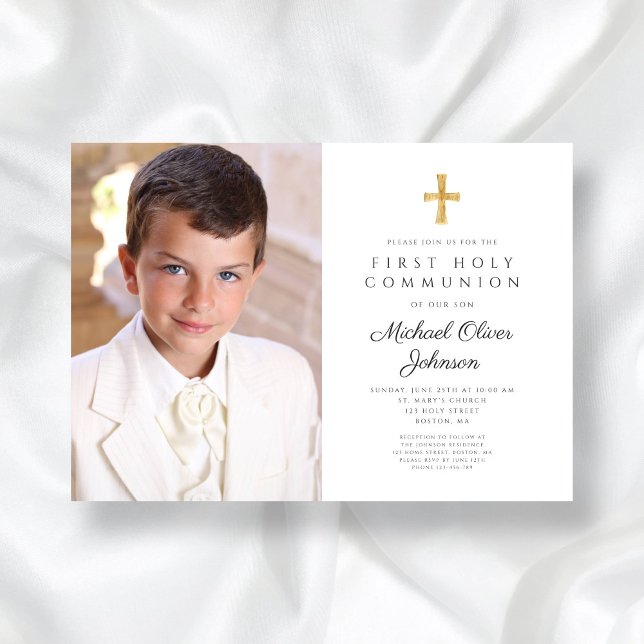 Invitación Elegante foto de chico religioso de primera comuni (Elegant Religious Cross Photo Boy First Communion Invitation)