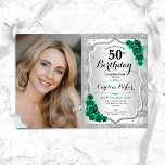 Invitación Elegante foto verde de la esmeralda plateada 50 cu<br><div class="desc">Elegante invitación de 50 años floral femenina con tu foto. Diseño de vidrio con falsa plata purpurina. Cuenta con rayas, rosas verdes esmeraldas, fuente de guiones y confeti. Perfecto para un elegante fiesta de celebración de cumpleaños. Personaliza con tus propios detalles. ¡Se puede personalizar para cualquier edad! Invitaciones Zazzle impresas...</div>
