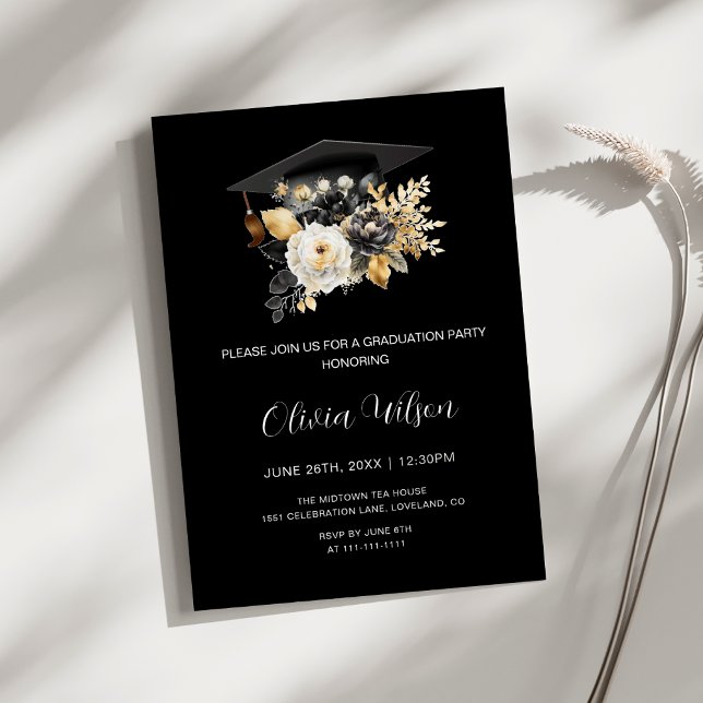 Invitación Elegante Graduación de Flores de Blanco Negro y Or (Elegant Black White and Gold Flowers Graduation Party Invitation)