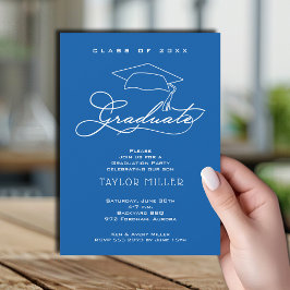 Invitación Elegante guión y Graduación azul de grad Cap