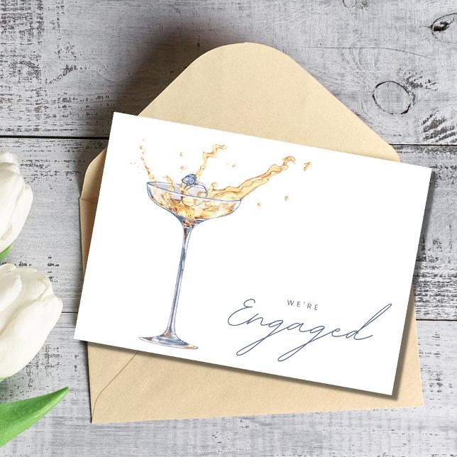 Invitación Elegante la fiesta de compromiso de champagne (Elegant We're Engaged Champagne Engagement Party Invitation)