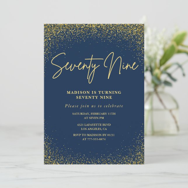 Invitación Elegante lujo navidad dorado brillo 79 cumpleaños (Anverso de pie)