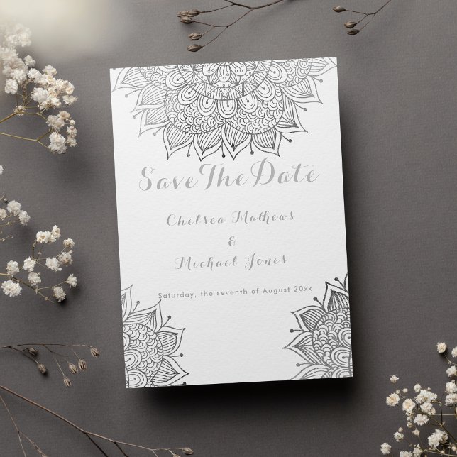 Invitación Elegante mandala floral de plata blanca Save The D (Elegant white silver floral mandala Save The Date Invitation)