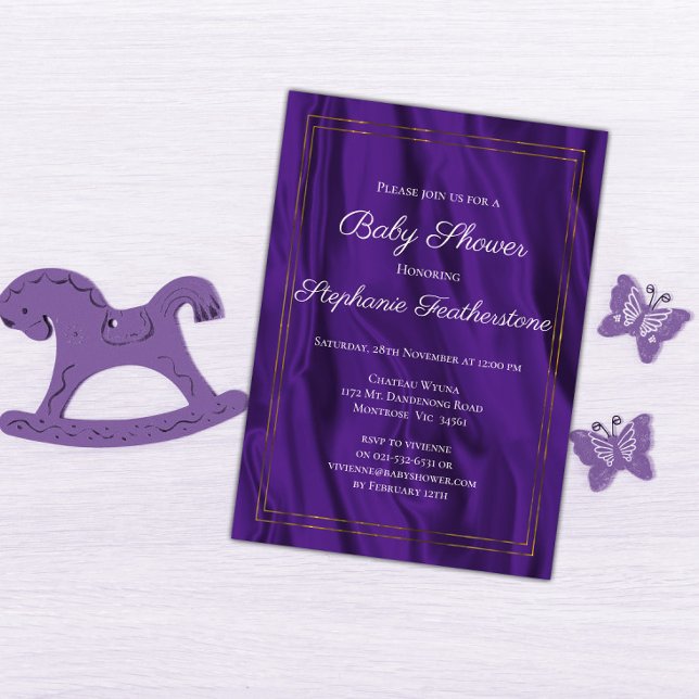 Invitación Elegante marco dorado y Baby Shower de seda morada (Subido por el creador)