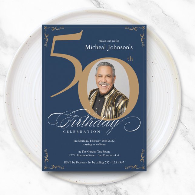 Invitación Elegante Marina de Oro Azul 50 cumpleaños (Elegant Gold Navy Blue 50th Birthday Invitation)