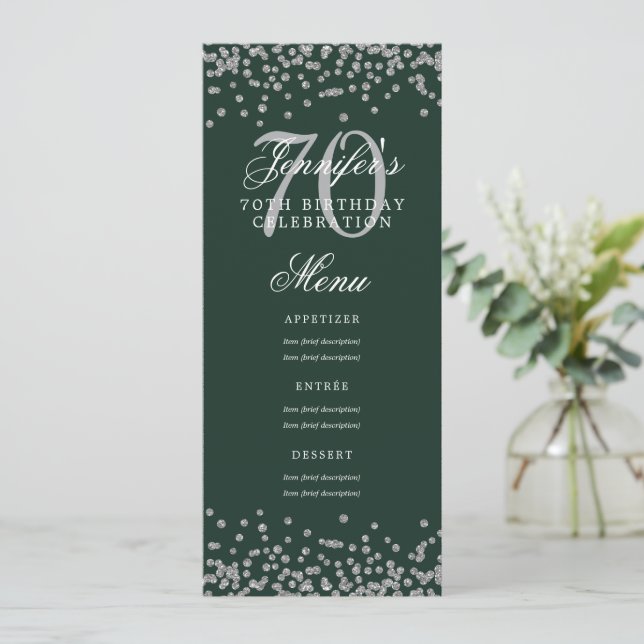 Invitación Elegante menú de cumpleaños 70 Plata Confetti Verd (Anverso de pie)