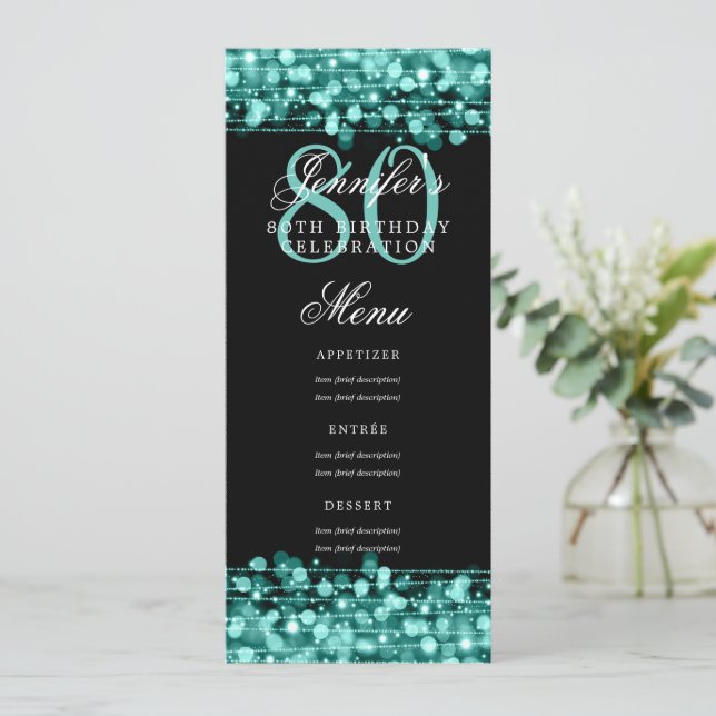Invitación Elegante menú de cumpleaños 80 Luces turquesas (Anverso de pie)