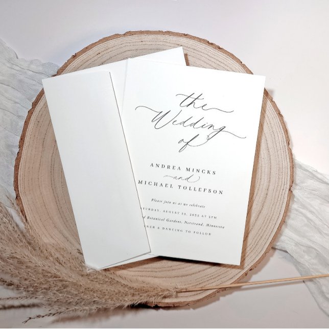 Invitación Elegante Minimalista sofisticado Boda eterno (Minimalist wedding invitation with elegant script, displayed on a wood slice with pampas grass)