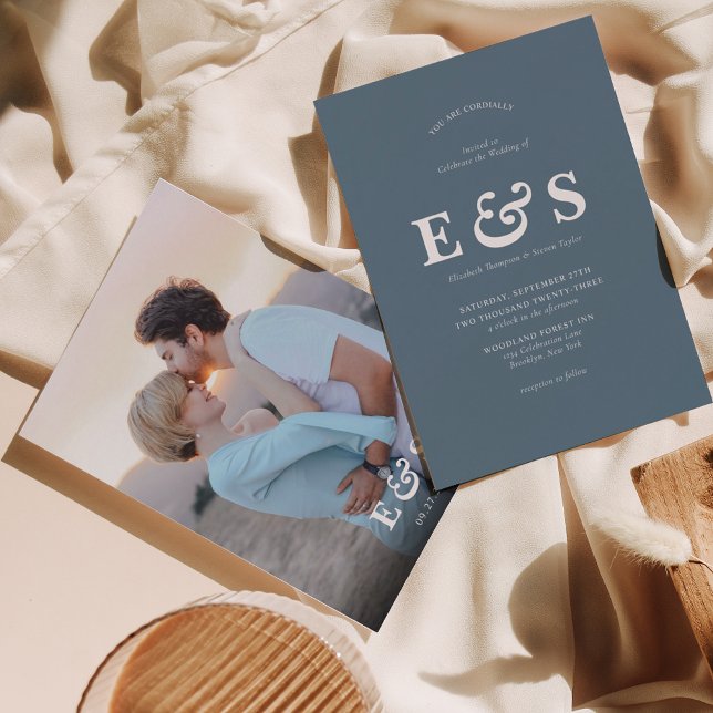 Invitación Elegante Moda Dusty Blue Monograma Boda de fotogra (Subido por el creador)
