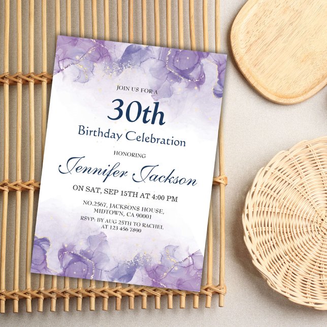 Invitación Elegante, moderno morado y dorado floral 30 años (Subido por el creador)