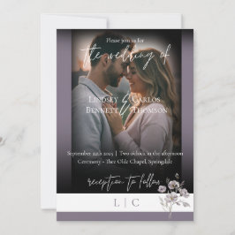 Invitación Elegante monograma caligrafía minimalista púrpura