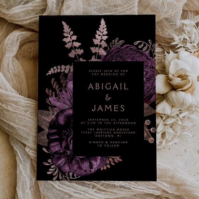 Invitación Elegante Moody Dark Floral Purple Rosa Boda de oro (The perfect choice for a romantic purple and rose gold themed wedding.)