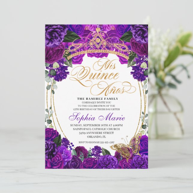 Invitación Elegante Morado Floral Quinceanera Cumpleaños (Anverso de pie)
