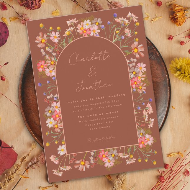Invitación Elegante Naranja de flor silvestre quemado en la b (Elegant wildflower arch terracotta burnt orange peach fall wedding invitation )