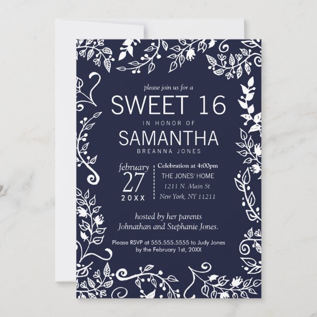 Invitación Elegante Navy Blue y White Floral Sweet 16 (Anverso)