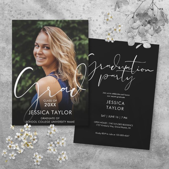Invitación elegante para fiesta de graduación con  (Elegant Grad Script Photo Graduation Party Invitation)