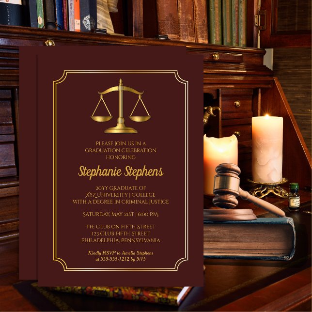 Invitación Elegante partido de graduación del abogado de la l (Elegant Maroon and Gold Tone Law Attorney | Lawyer Graduation Announcement | Party Invitation )