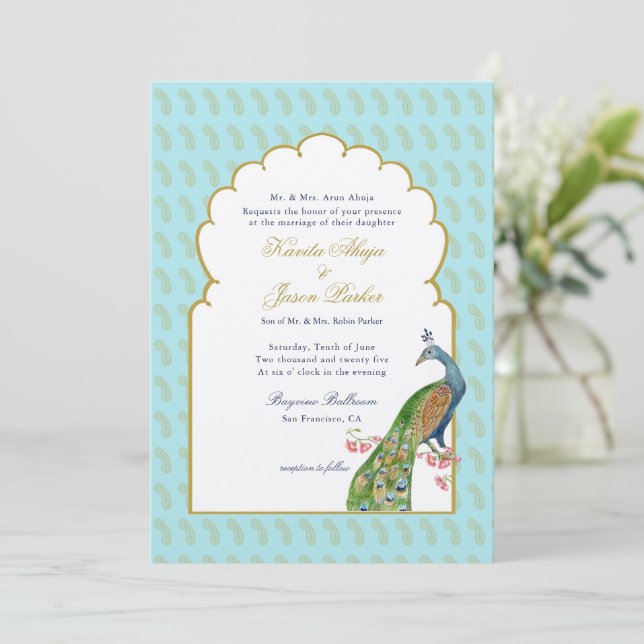 Invitación Elegante Peacock Aqua y Boda indio de oro (Anverso de pie)