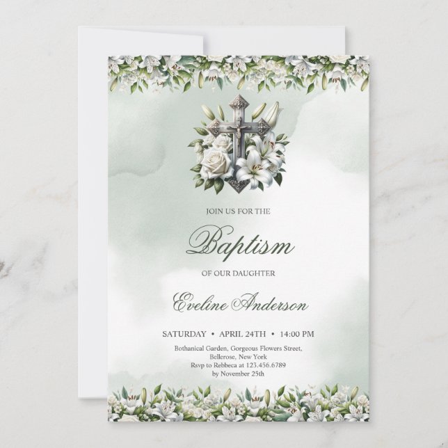 Invitación Elegante plata floral cruz lirios blancos Baptismo (Anverso)