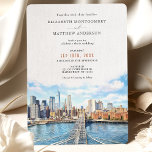 Invitación Elegante puente de Brooklyn en Nueva York<br><div class="desc">Esta elegante invitación a la boda incluye un ilustracion de acuarela muy detallado del puente de Brooklyn con el icónico paisaje de la ciudad de Nueva York como telón de fondo. La obra de arte captura un cielo azul sereno con nubes suaves y un paisaje urbano vibrante. Los tonos azul...</div>