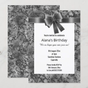 INVITACIÓN ELEGANTE PURPURINA DE MÁRMOL NEGRO BOW BLANCO