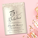 Invitación Elegante Purpurina de Oro 75ª fiesta de cumpleaños<br><div class="desc">Celebra sus 75 años de brillo con esta elegante invitación a la fiesta de cumpleaños de purpurina de oro 🎉 🎂 🥂 con "75 & Fabulous" en un elegante guión con fondo de Relieve metalizado de imitación de oro de champán,  con goteos de purpurina de imitación de oro.</div>