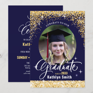 Invitación Elegante Purpurina dorado con guión azul Graduació
