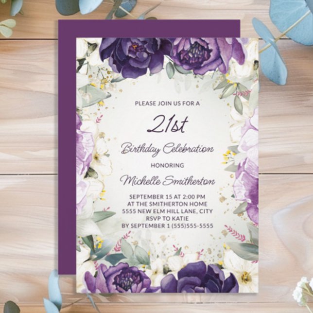 Invitación Elegante Purpurina morado blanco floral 21 cumplea (Purple floral women's 21st birthday party invitation)