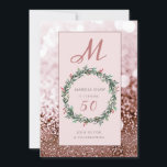 Invitación Elegante Rosa Purpurina de Oro 50 cumpleaños<br><div class="desc">Elegante purpurina rosa de bokeh de oro invitación de diciembre de cumpleaños con corona de baya y moda inicial. Personaliza la información del fiesta en el reverso de la tarjeta. Moda elegante.</div>