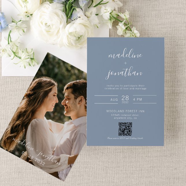Invitación Elegante Script Dusty Blue Photo QR Code Boda (Subido por el creador)
