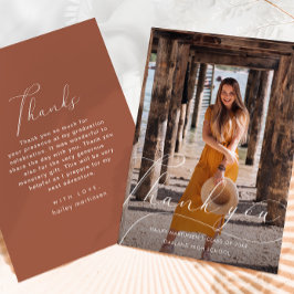 Invitación Elegante Script Graduación de fotos Gracias Naranj