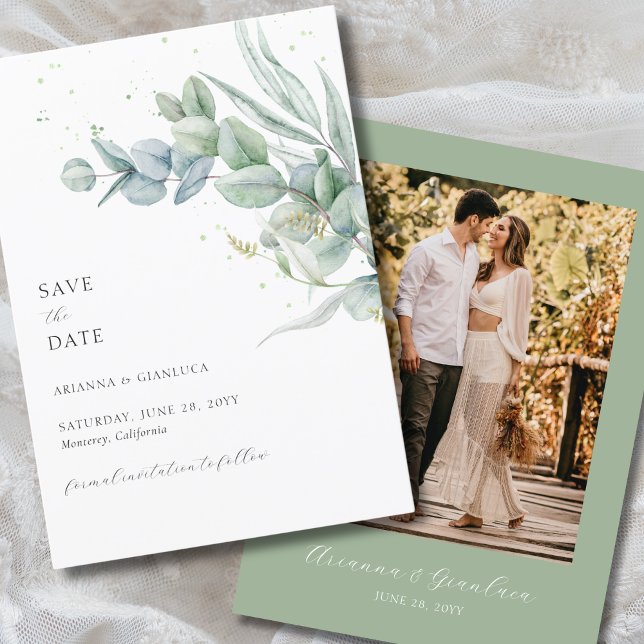 Invitación Elegante simple foto verde sabia salva la fecha (Elegant, sage green, save the date card with watercolor greenery, calligraphy script and photo)