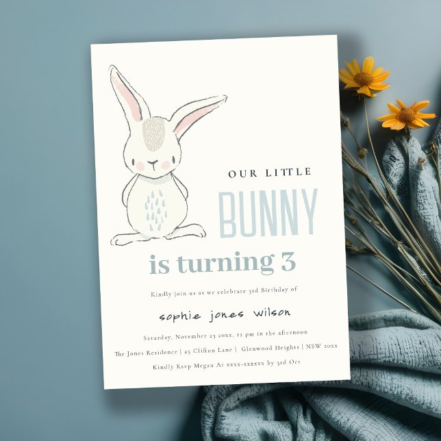 Invitación Elegante simple lindo conejito azul niños cumpleañ (Subido por el creador)