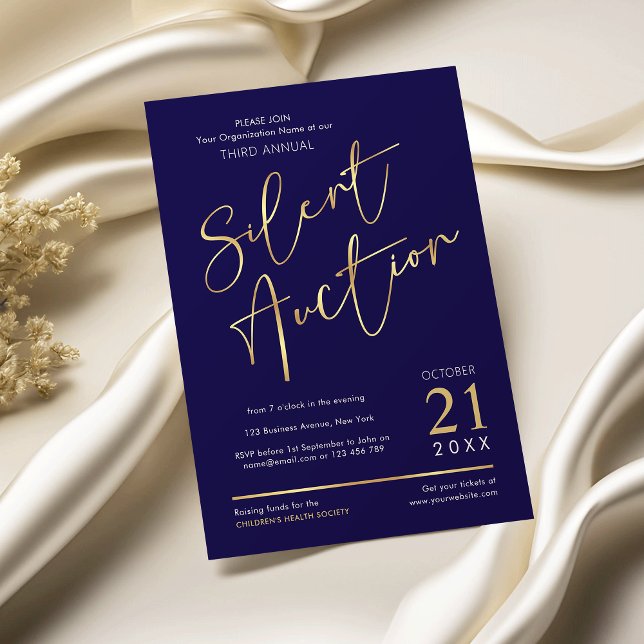 Invitación Elegante Subasta Silenciosa de Navy & Gold (Silent auction invitation design in navy and gold with elegant script fonts)