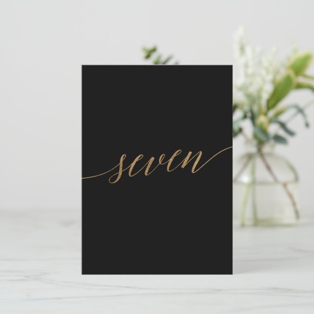 Invitación Elegante tabla de caligrafía negra de oro número s (Anverso de pie)