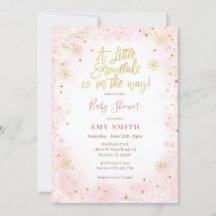 Elegante Un pequeño copo de nieve está en camino