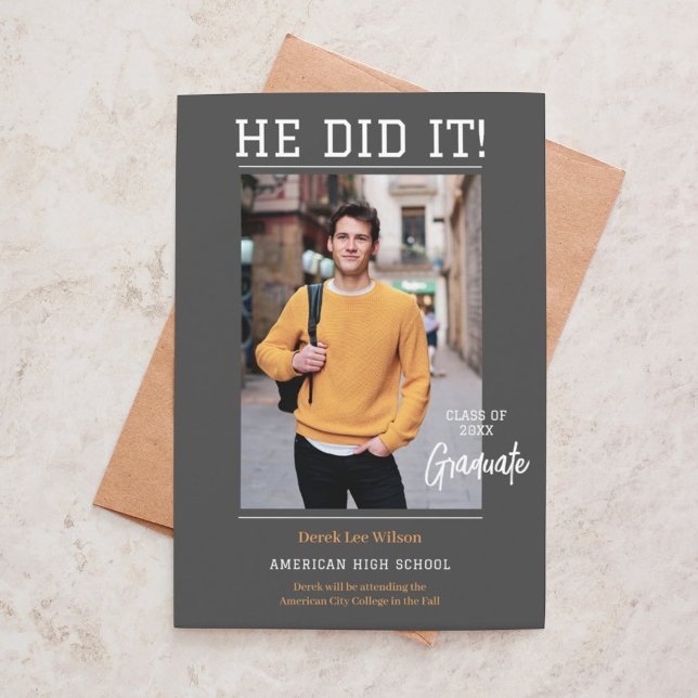 Invitación Elegante Unisex "Lo hizo" Foto Graduación (Subido por el creador)
