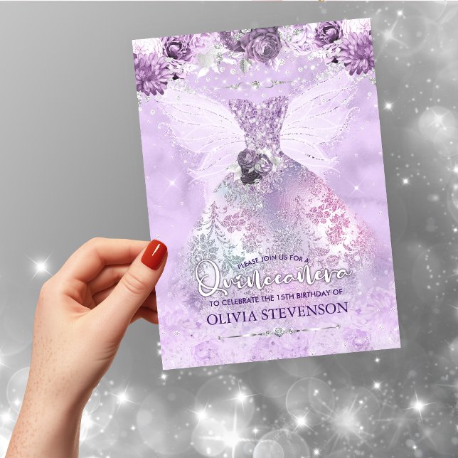 Invitación Elegante vestido de purpurina morado de flores Qui (Subido por el creador)