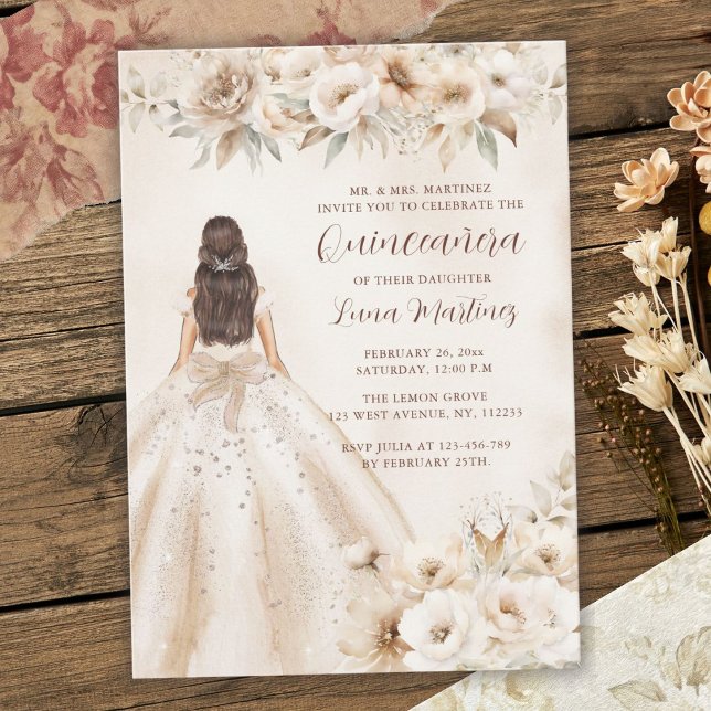 Invitación Elegante Vestido de Quinceañera Floral Acuarela de (Rustic Elegant Floral Personalized Quinceañera Watercolor Ballgown Invitation)