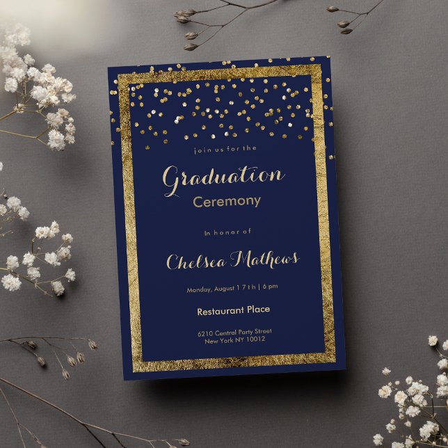 Invitación Elegante y exuberante confeti dorado azul marino G (Lush elegant navy blue gold confetti Graduation Invitation )