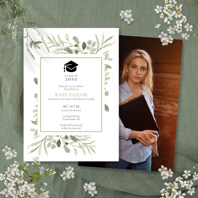 Invitación Elegante y simple fiesta de graduación de fotograf (Simple Elegant Greenery Photo Graduation Party Invitation)