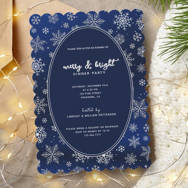 Invitación Elegantes copos de nieve plateados en Navidades az (Make your event sparkle and shine, the perfect choice for a glamorous holiday gathering.)