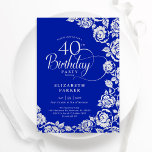 Invitación Elegantes Rosas 40 años de la Plata Azul Real<br><div class="desc">Invitación a la fiesta de cumpleaños 40 de la floral de plata azul real. Diseño elegante con rosas, Relieve metalizado falso plateado y tipo de letra de guión de tipografía. La carta de invitación a la moda es perfecta para una elegante celebración de cumpleaños femenina. Se puede personalizar a cualquier...</div>
