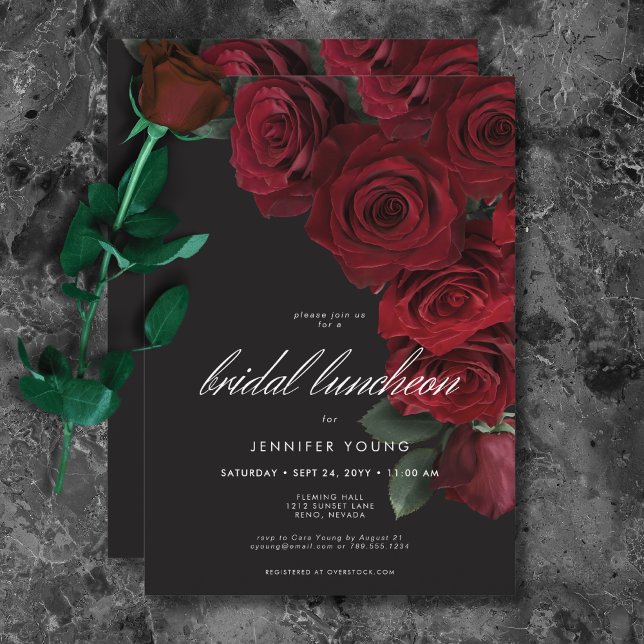 Invitación Elegantes Rosas de sangre amorosa almuerzo de novi (Elegant Moody Blood Roses Floral Bridal Luncheon Invitation)