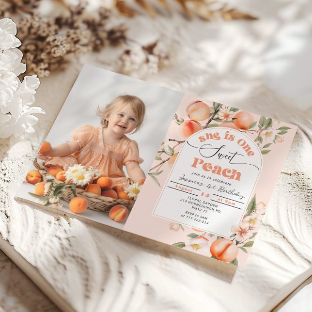 Invitación Ella es una foto dulce de Peach el primer cumpleañ (Subido por el creador)