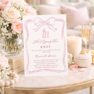 Invitación Ella está atando el lazo rosa marfil Despedida de 