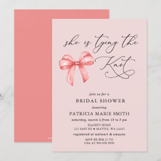 Invitación Ella está atando el nudo arco rosa Ducha de novia