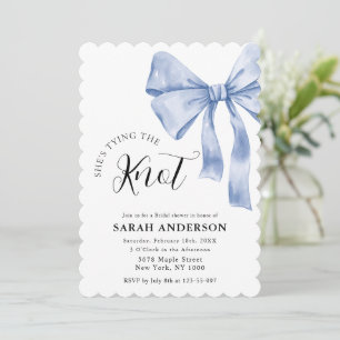 Invitación Ella está atando la ducha de novia del arco azul K