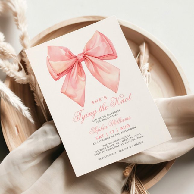 Invitación Ella está atando la ducha de novia Rubor Pink Bow (Subido por el creador)